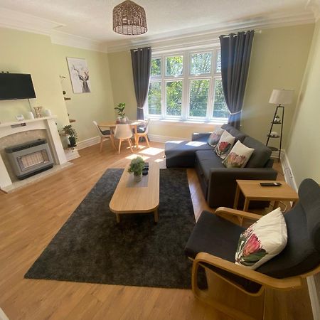 Spacious Guest Flat Near Roundhay Park Leeds  Buitenkant foto