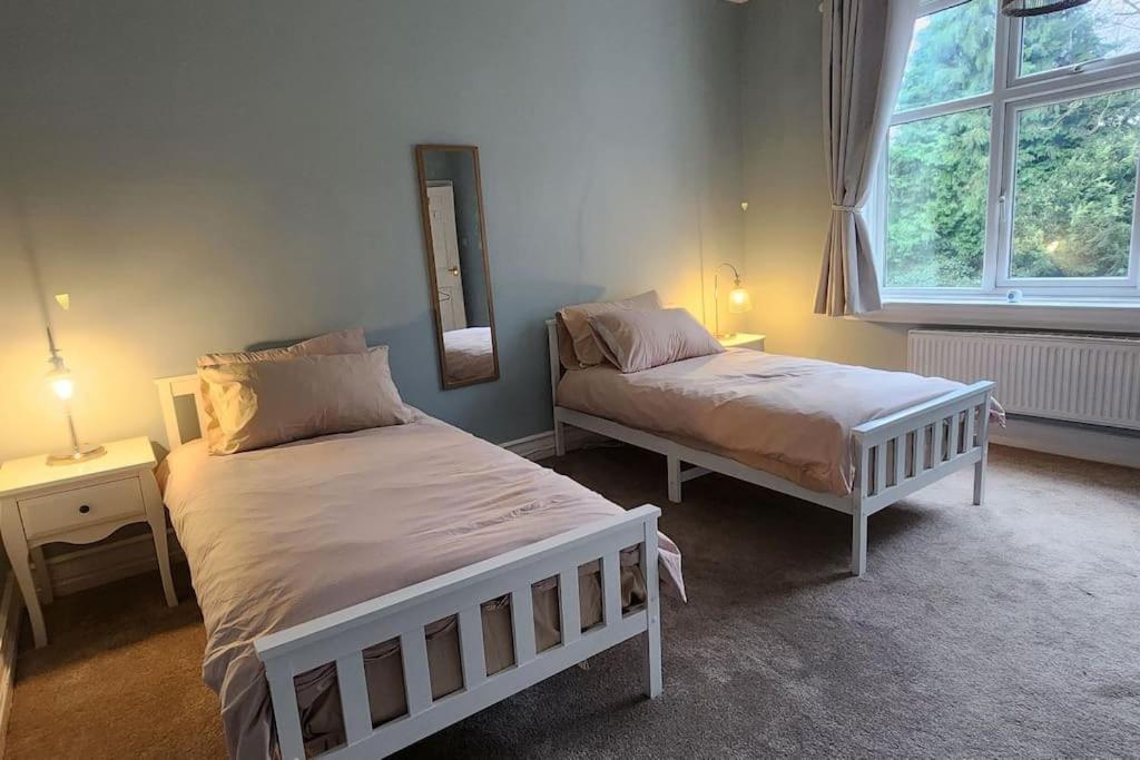 Spacious Guest Flat Near Roundhay Park Leeds  Buitenkant foto