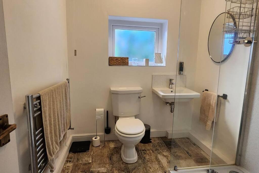 Spacious Guest Flat Near Roundhay Park Leeds  Buitenkant foto